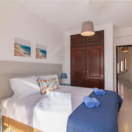 Villa Gale 600m From The By Interhome *