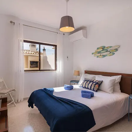 Gale 600m From The By Interhome *